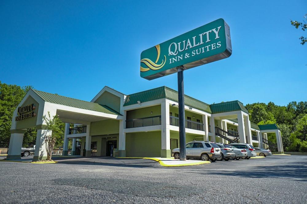 Quality Inn & Suites Near Six Flags - Austell Bagian luar foto