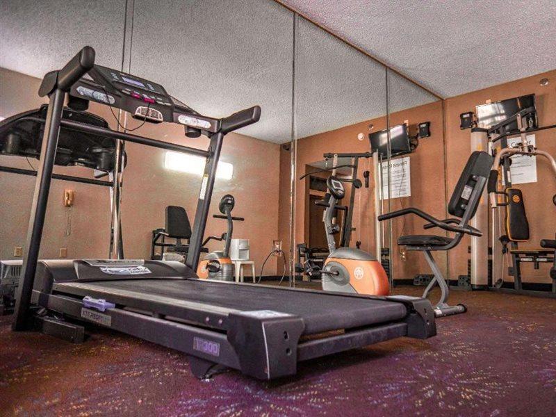 Quality Inn & Suites Near Six Flags - Austell Bagian luar foto