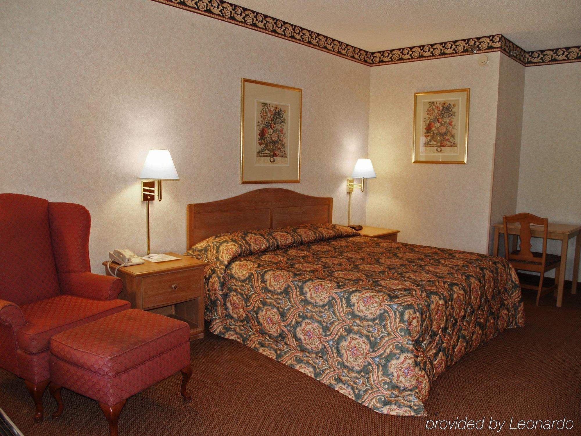 Quality Inn & Suites Near Six Flags - Austell Bagian luar foto