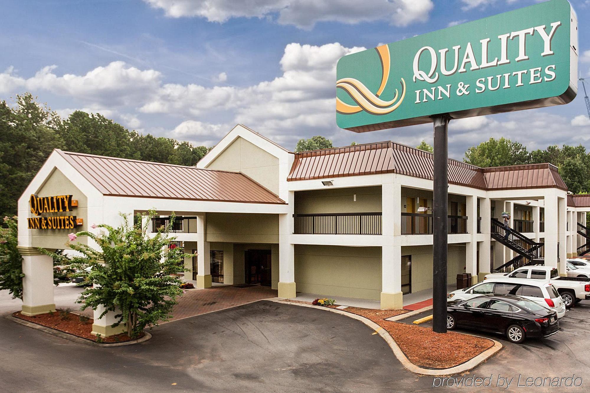 Quality Inn & Suites Near Six Flags - Austell Bagian luar foto