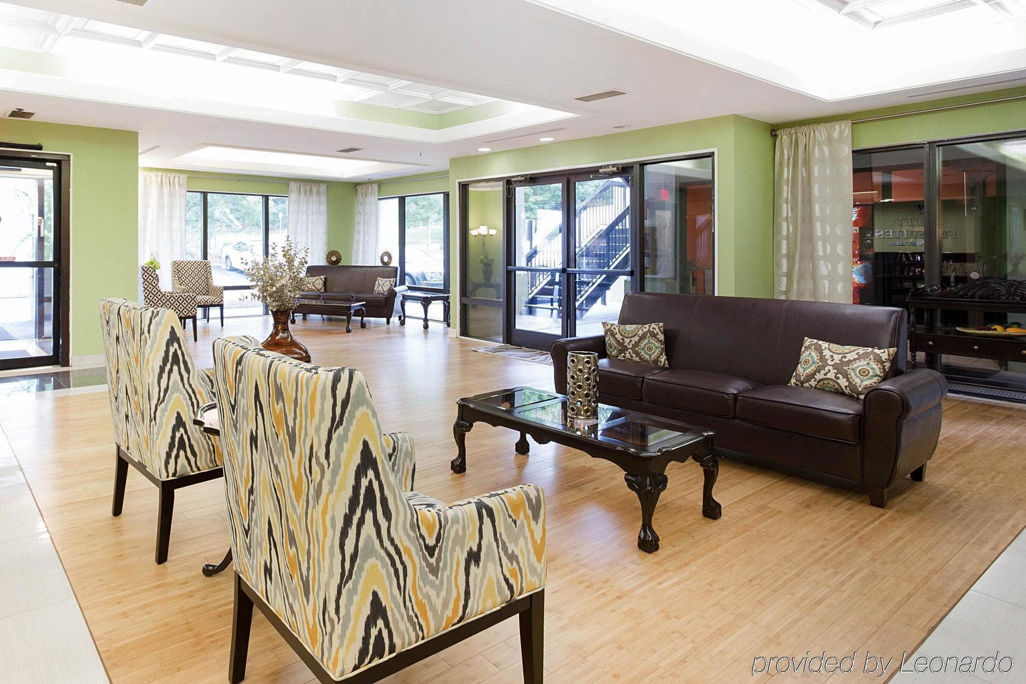 Quality Inn & Suites Near Six Flags - Austell Bagian luar foto