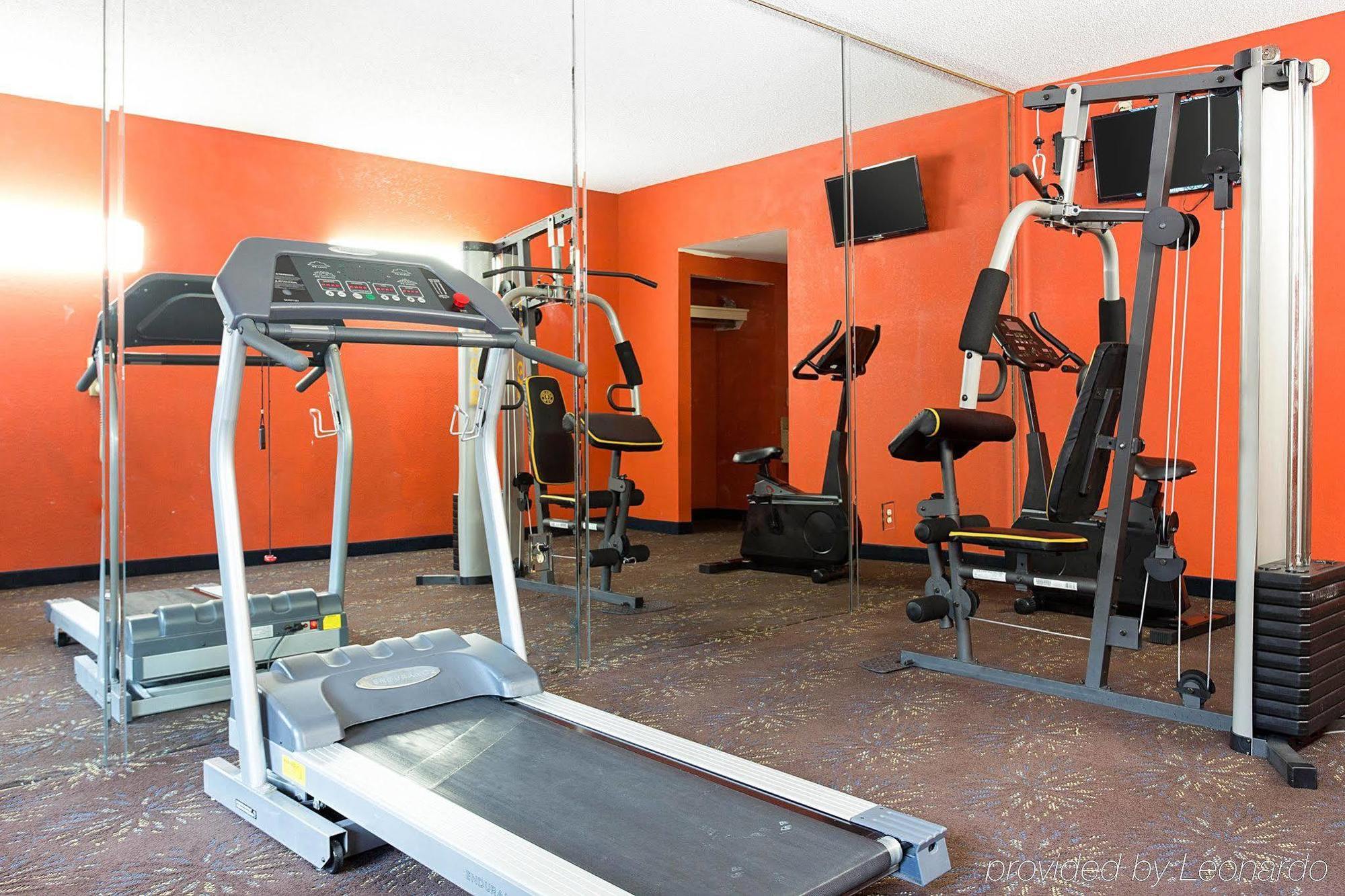 Quality Inn & Suites Near Six Flags - Austell Bagian luar foto